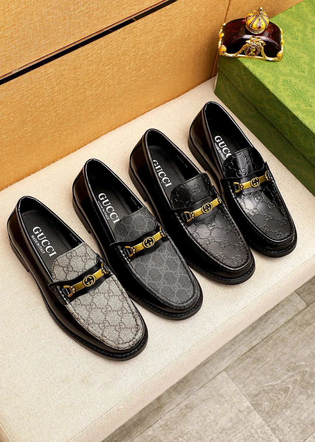 Men's shoes 💰460 💐 Product trademark: GUCCI "Gucci" casual leather shoes Regular size: 38-44 (45🉑️customized) Product materials: Selected imported first-layer open-edge beaded cowhide embossed upper + luxury hardware buckle, imported water-dyed cowhide leather lining. Strong three-dimensional visual effect, original combination outsole Color: 4⃣️colors available